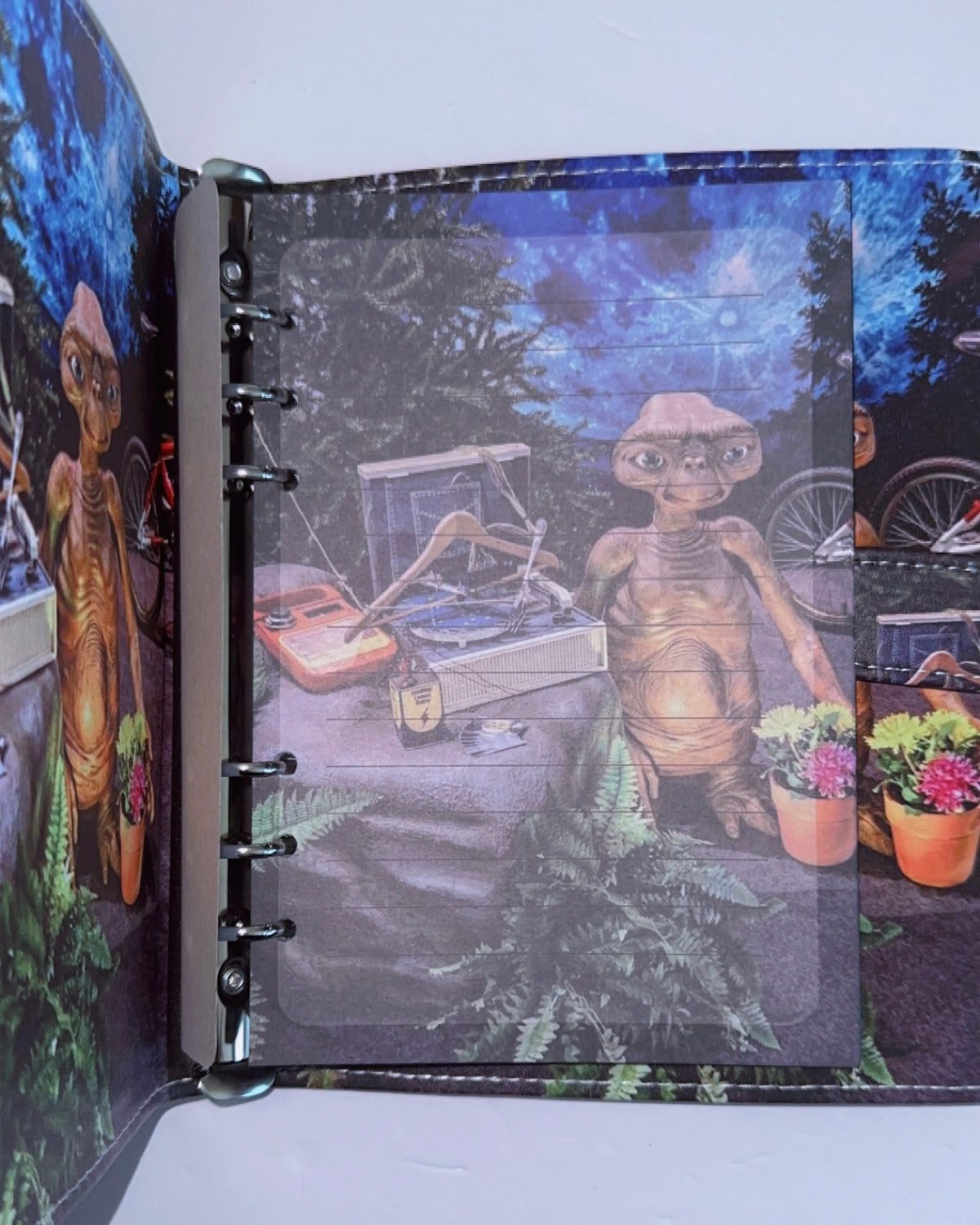 E.T. A5 Binder & Paper