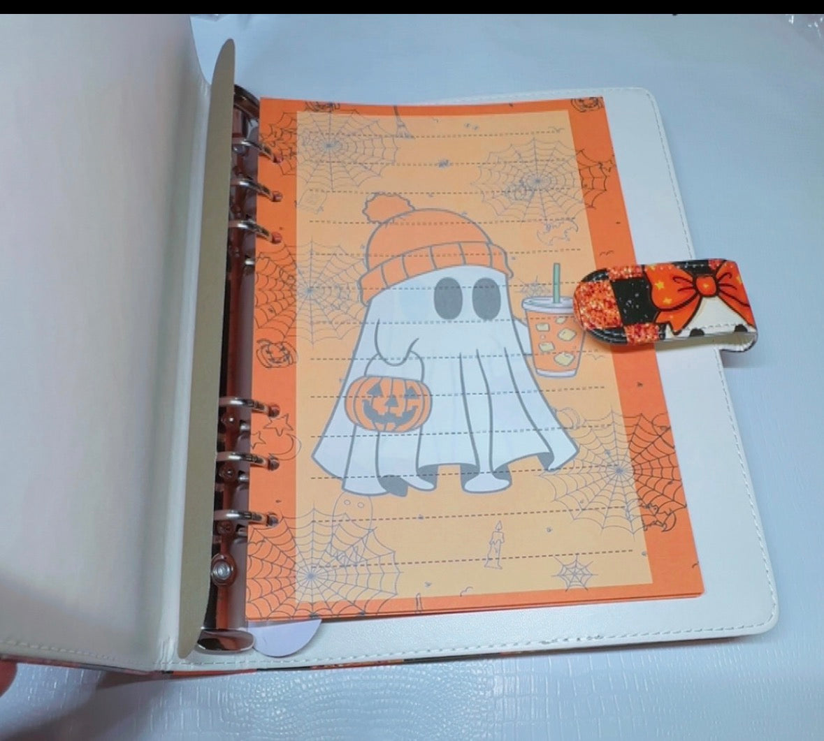 Vintage Ghost A5 Binder & Paper