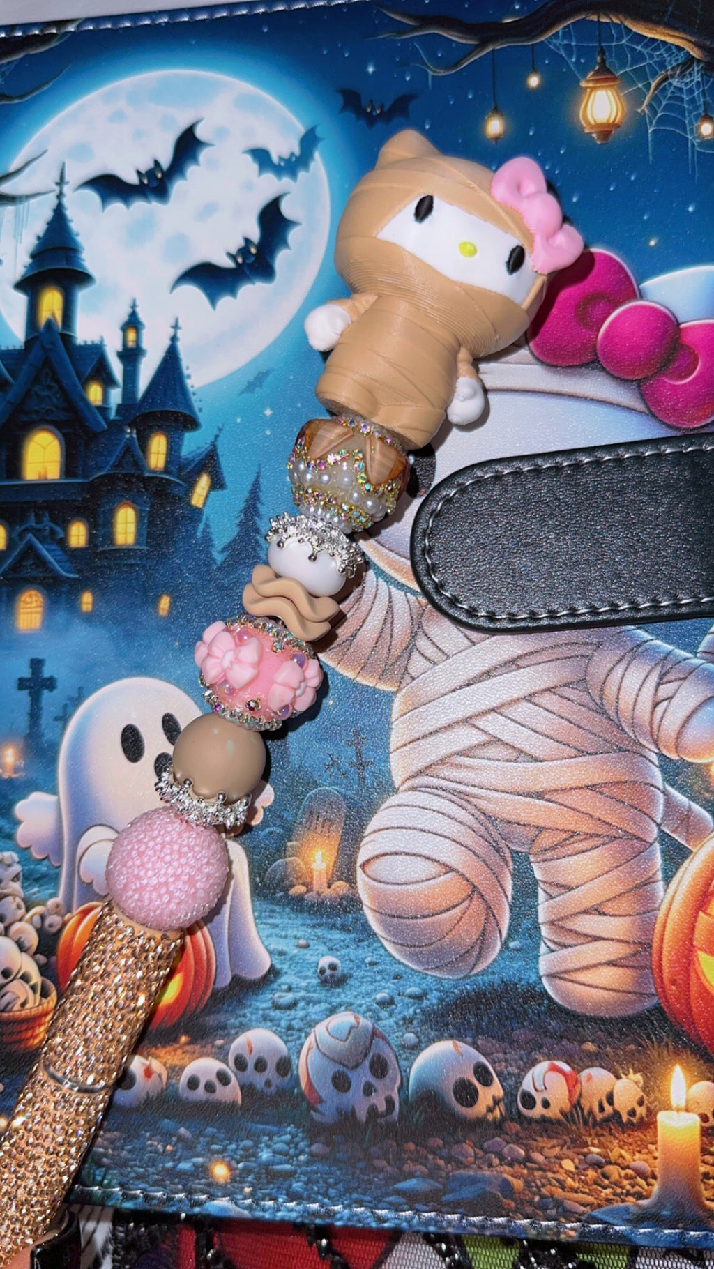 Hello Kitty Mummy